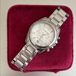 Michael Kors Watch / Silver